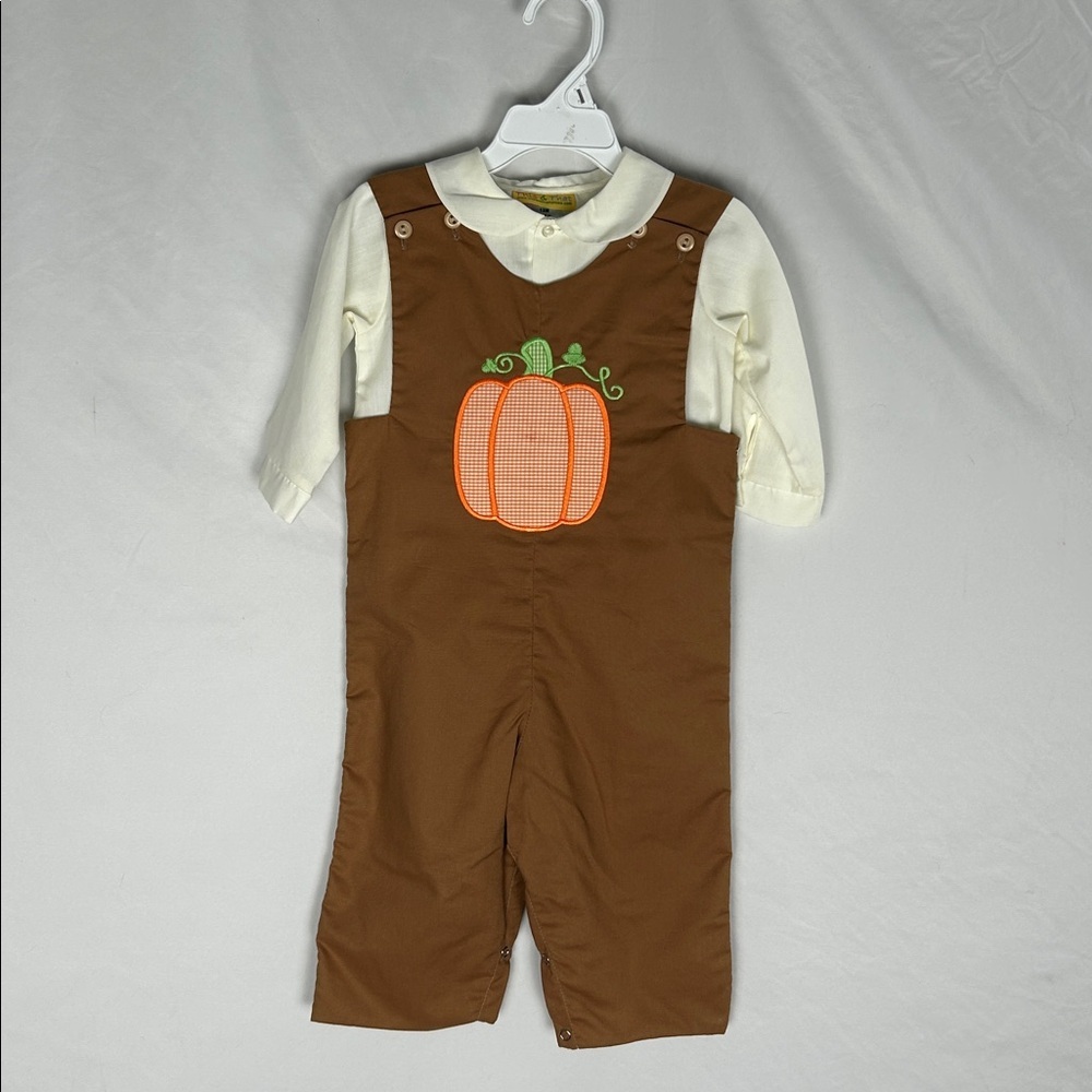 NWOT This & That Applique Pumpkin Overalls 12 Month